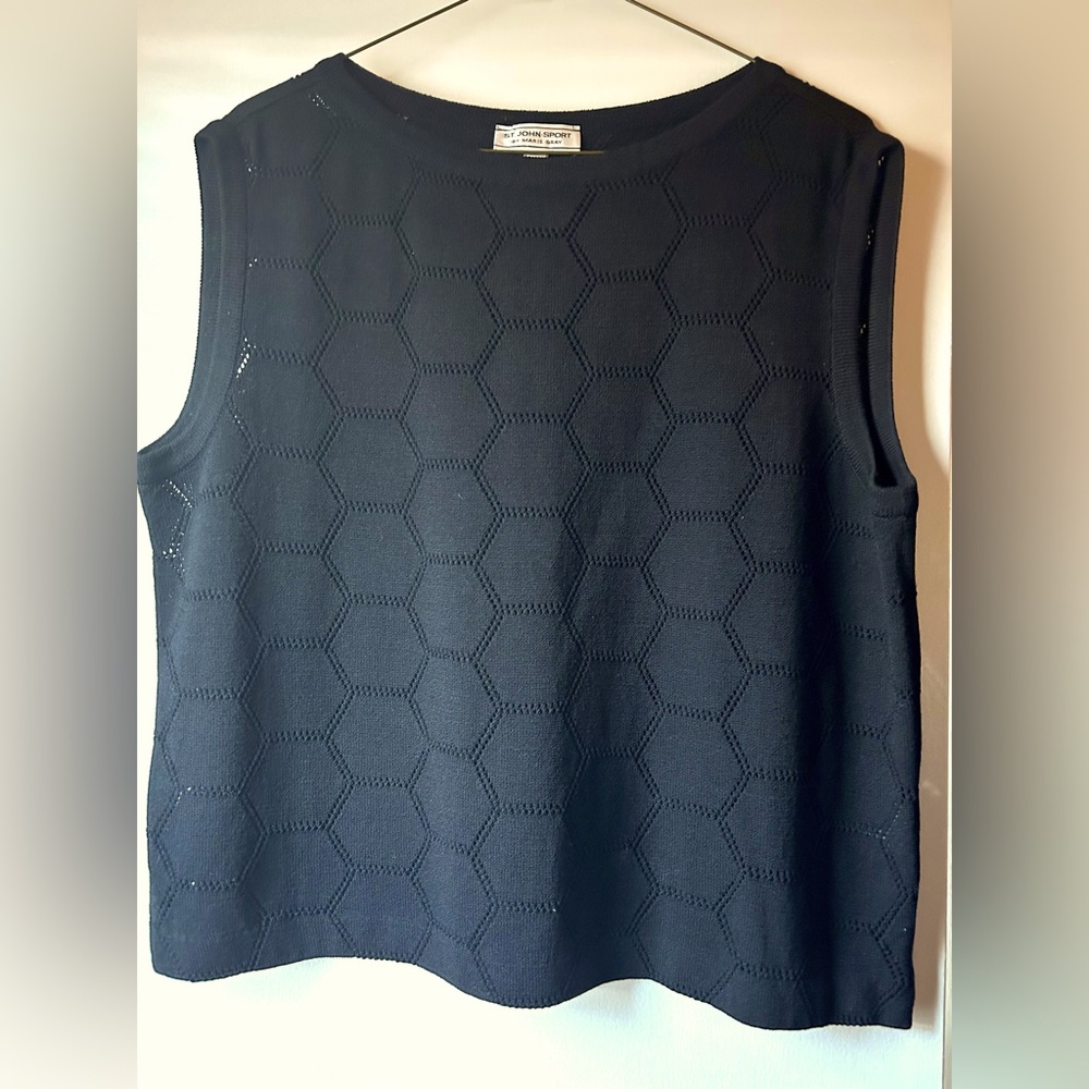 St. John’s Sport Black Sleeveless Top NWOT